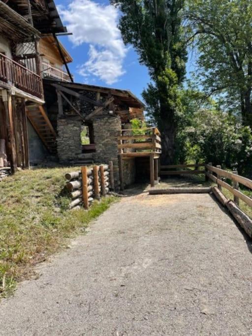 Chalet Avec Vue Sur Le Fort De Chateau Queyras Buitenkant foto